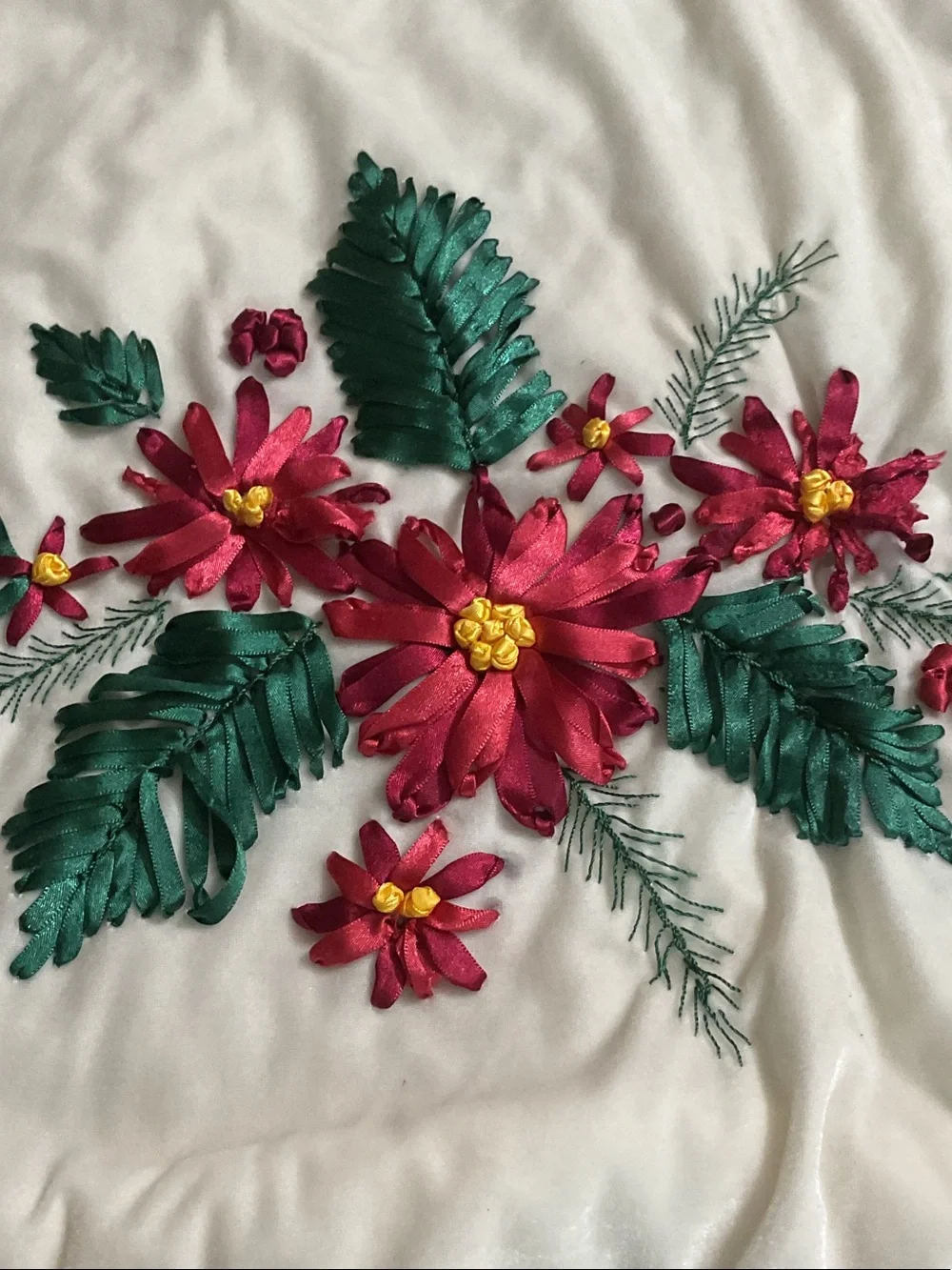 Embroidered Cream Tree Skirt with Red Floral Design